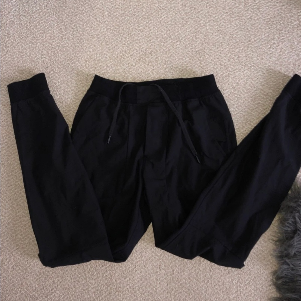 lululemon joggers